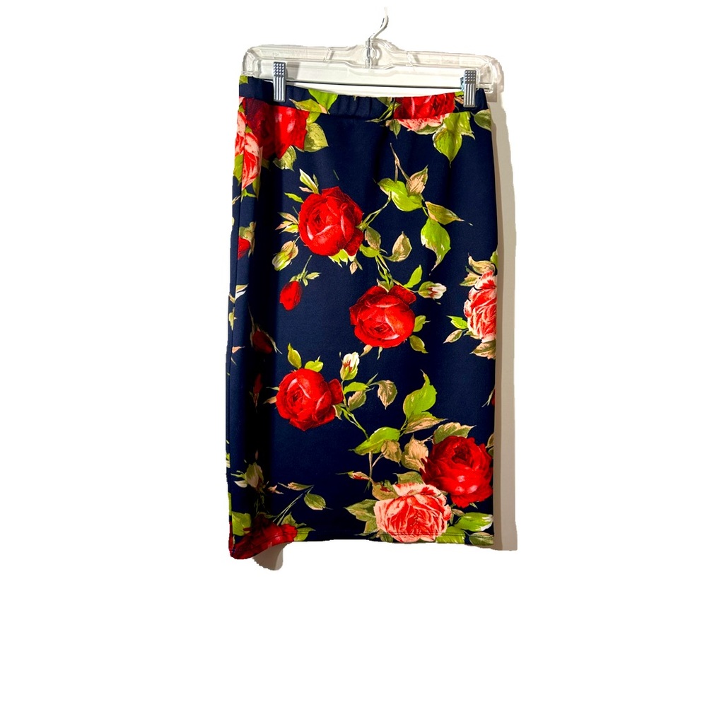 MOA USA FLORAL PRINT SKIRT RED ROSES ELASTIC WAIST FITTED KNEE LENGTH SIZE L
